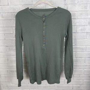 Woolx Women's Long Sleeve Henley Tee in Sage Green